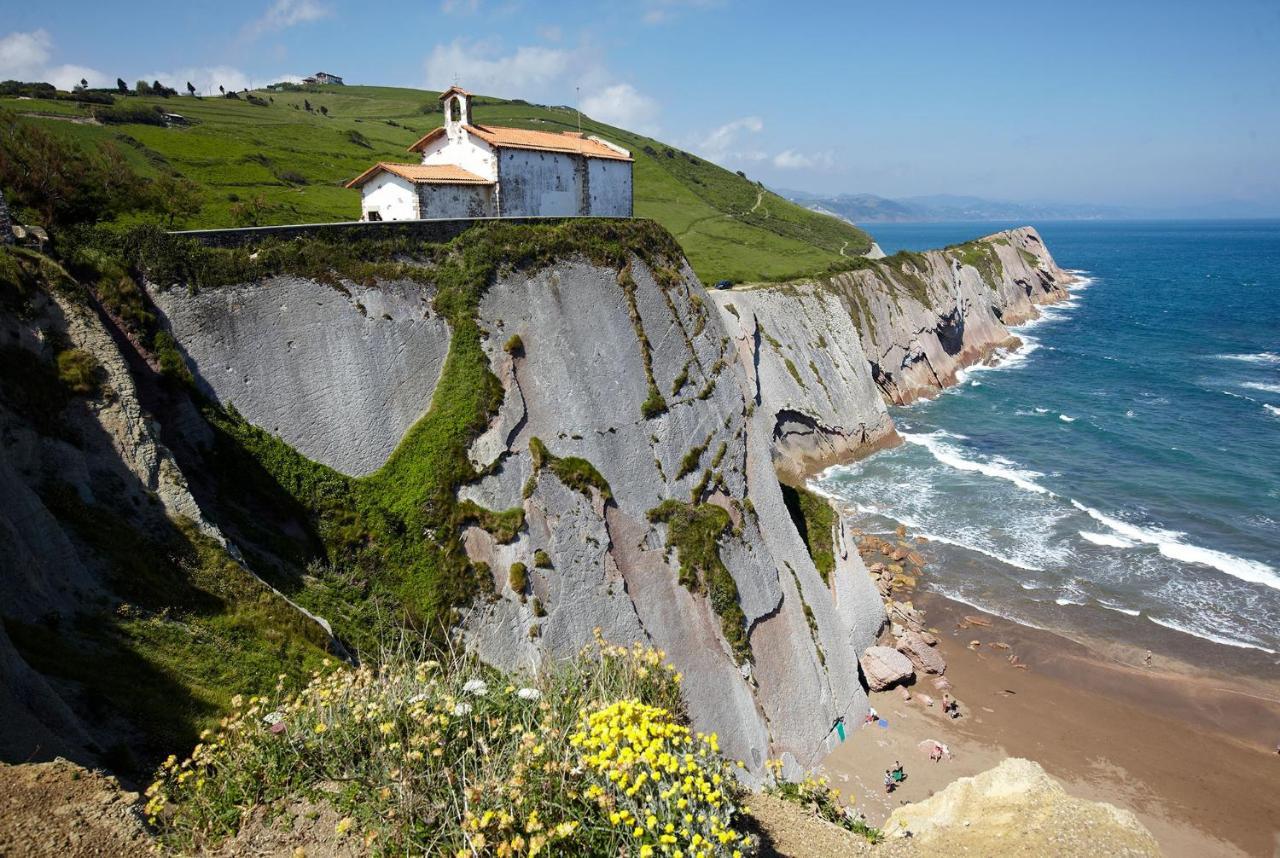 Olatu - Basque Stay Deba Exterior photo